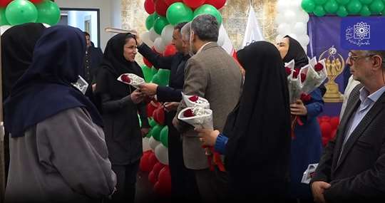 بدرقه کاروان کارکنان دانشگاه برای شرکت در المپیاد ورزشی بانوان